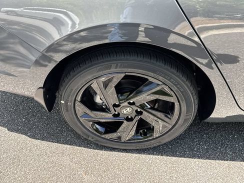 New 2026 Hyundai Elantra Sport FWD image 17