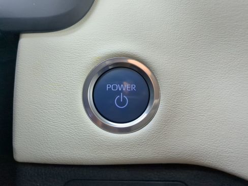 Used 2024 Toyota Sequoia Capstone image 27