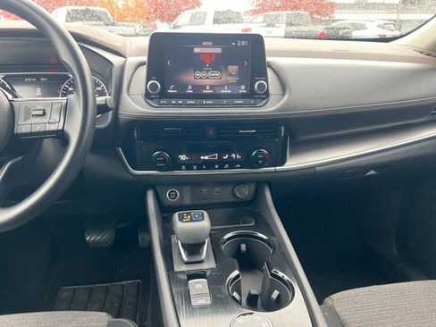 Used 2021 Nissan Rogue SV image 20