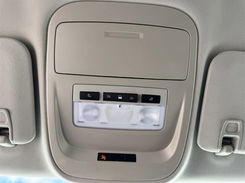 Used 2019 Chevrolet Colorado ZR2 image 30