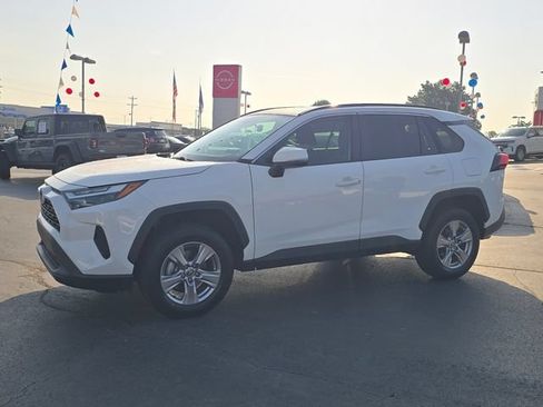 Used 2023 Toyota RAV4 XLE w/ Convenience Package FWD image 7
