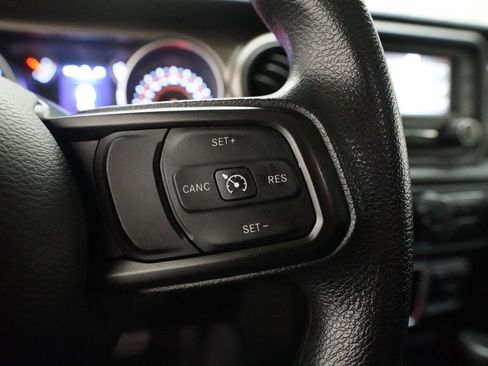 Used 2018 Jeep Wrangler Unlimited Sport AWD/4WD image 18