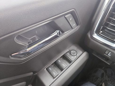 New 2026 GMC Canyon Elevation w/ Convenience Package image 21