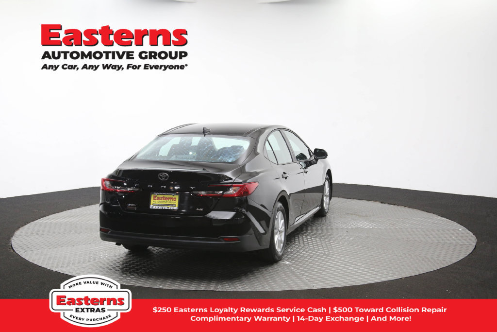 Used 2026 Toyota Camry LE FWD image 41