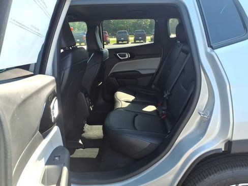 New 2026 Jeep Compass Limited AWD/4WD image 30