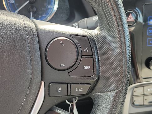 Used 2018 Toyota Corolla LE image 23