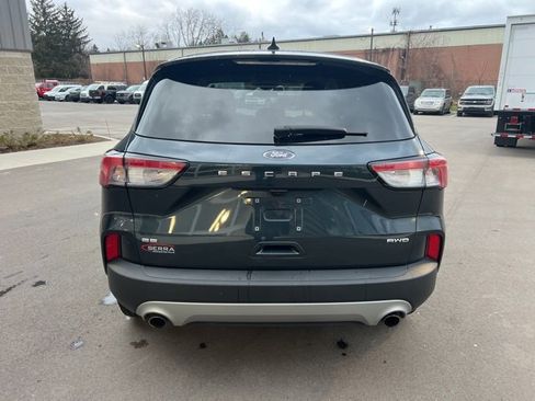 Certified 2022 Ford Escape SE image 6