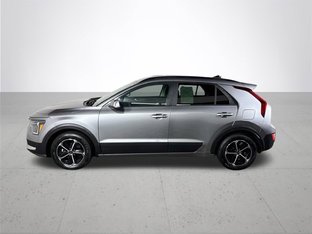Used 2024 Kia Niro EX FWD image 9