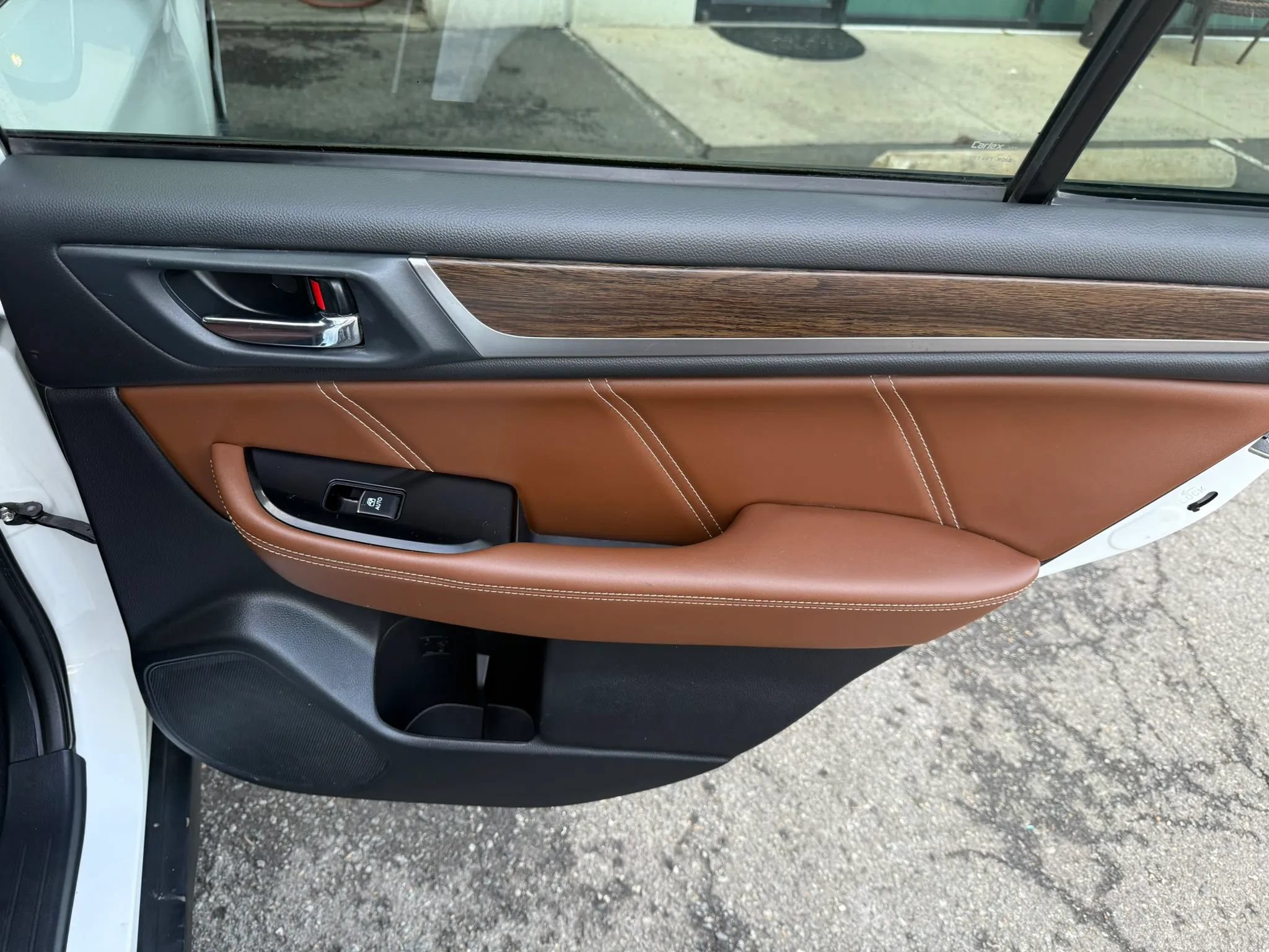 Used 2019 Subaru Outback 3.6R Touring AWD/4WD image 29