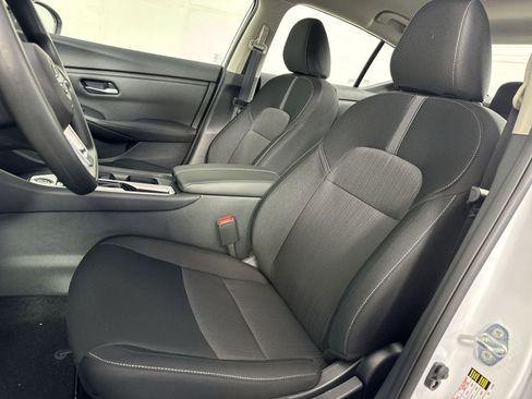 Used 2025 Nissan Sentra SV image 18