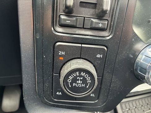 Used 2025 Ford F150 Platinum w/ Equipment Group 702A High AWD/4WD image 20