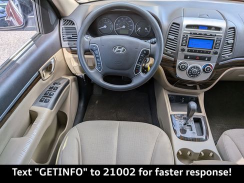 Used 2010 Hyundai Santa Fe GLS image 16