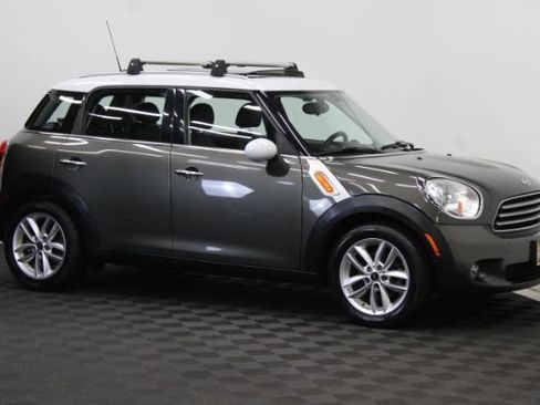Used 2014 MINI Cooper Countryman FWD image 1