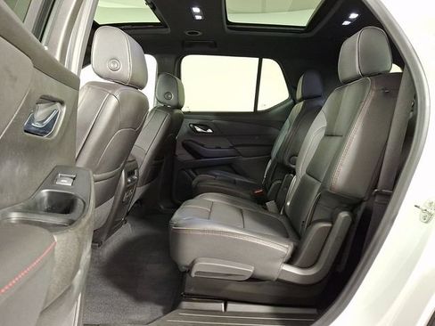 Used 2023 Chevrolet Traverse RS AWD/4WD image 13