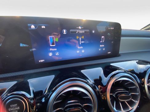 Certified 2025 Mercedes-Benz CLA 250 4MATIC image 17