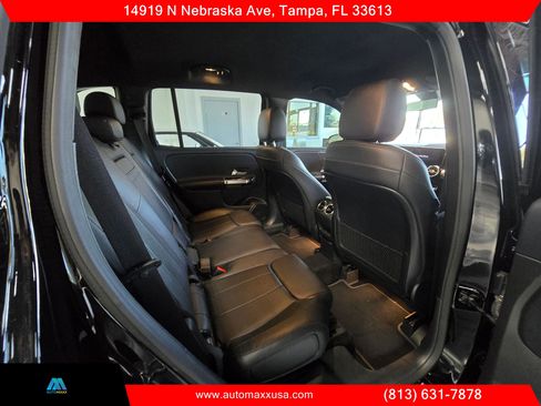 Used 2020 Mercedes-Benz GLB 250 w/ Premium Package image 33