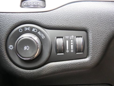 Used 2021 Jeep Cherokee Latitude Lux 80th Anniv w/ Quick Order Package 26U 80TH AWD/4WD image 21
