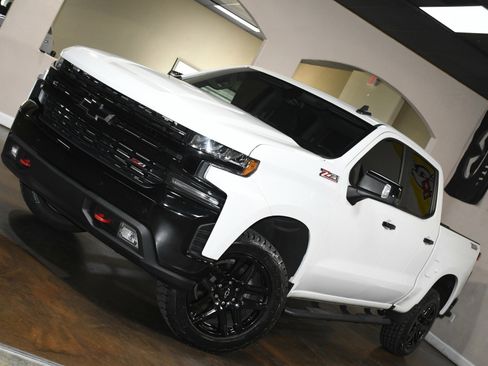 Used 2021 Chevrolet Silverado 1500 LT Trail Boss w/ Convenience Package II image 78