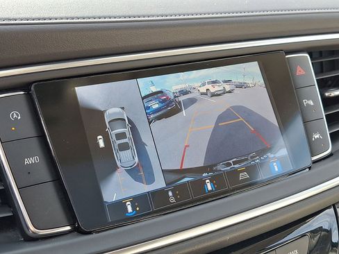 Used 2023 Buick Enclave Premium w/ Experience Buick Package image 15