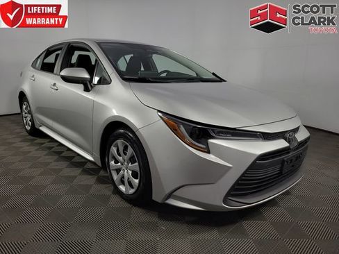Used 2023 Toyota Corolla LE image 1