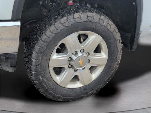 Used 2021 Chevrolet Silverado 2500 LTZ image 11