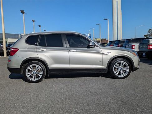 Used 2016 BMW X3 xDrive28i image 3