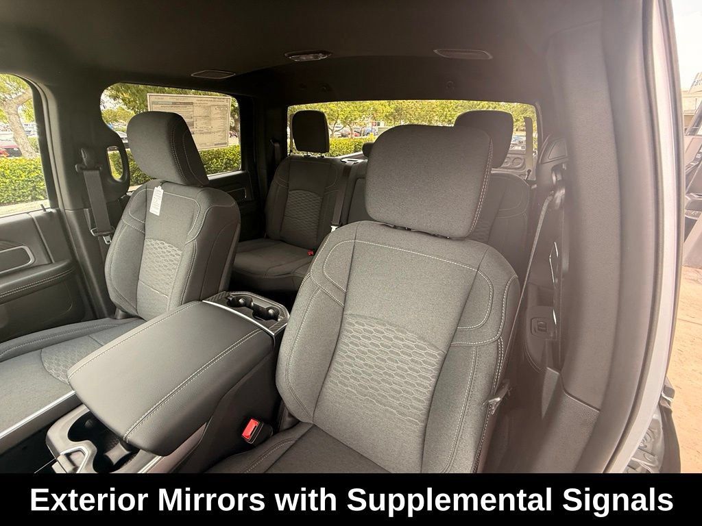New 2026 RAM 3500 Big Horn AWD/4WD image 23