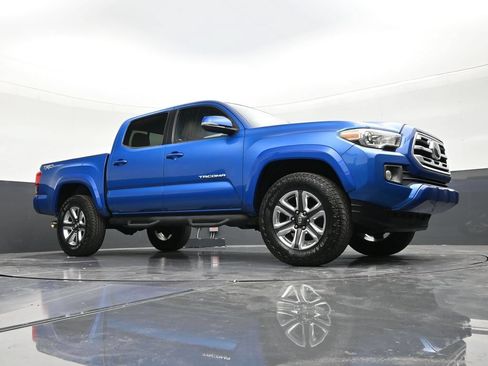 Used 2016 Toyota Tacoma TRD Sport w/ Towing Package RWD image 26