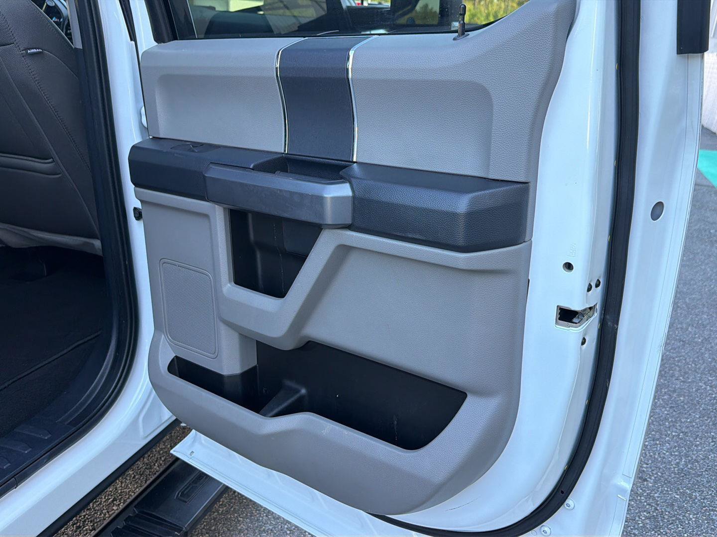 Used 2022 Ford F250 XLT AWD/4WD image 15