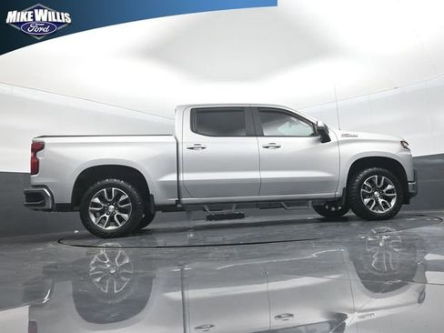Used 2020 Chevrolet Silverado 1500 LT w/ Texas Edition AWD/4WD image 24