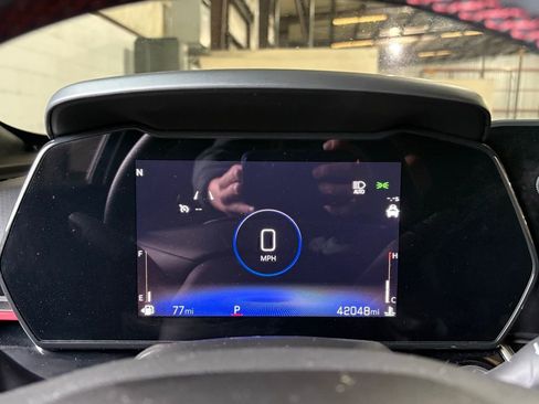 Used 2024 Chevrolet Trax RS w/ Sunroof Package image 31