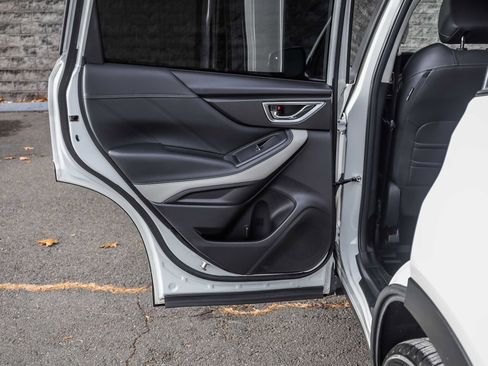 Used 2023 Subaru Forester Limited image 19