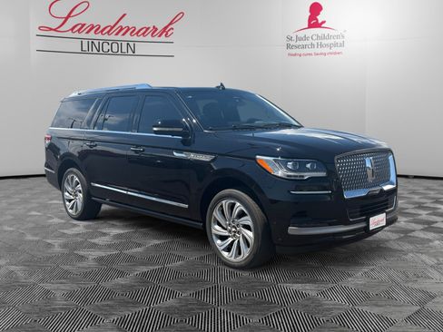 Certified 2024 Lincoln Navigator L Reserve AWD/4WD image 7