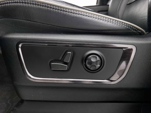 Used 2022 RAM 1500 Limited w/ Body Color Bumper Group AWD/4WD image 25