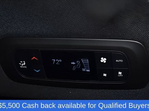 New 2026 Chrysler Pacifica Select w/ S Appearance Package FWD image 32