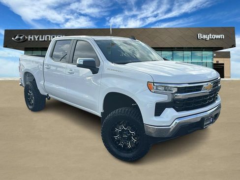 Used 2025 Chevrolet Silverado 1500 LT RWD image 1