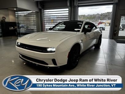 New 2024 Dodge Charger R/T w/ Plus Group
