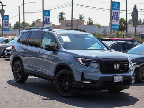 Used 2024 Honda Passport Black Edition image 2