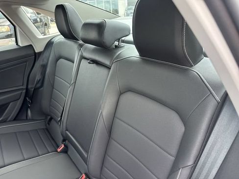 Used 2024 Volkswagen Jetta SE FWD image 26