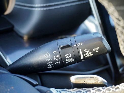 Used 2023 Jeep Grand Cherokee Altitude image 23