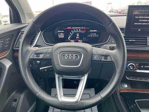 Used 2023 Audi Q5 2.0T Prestige w/ Prestige Package image 16