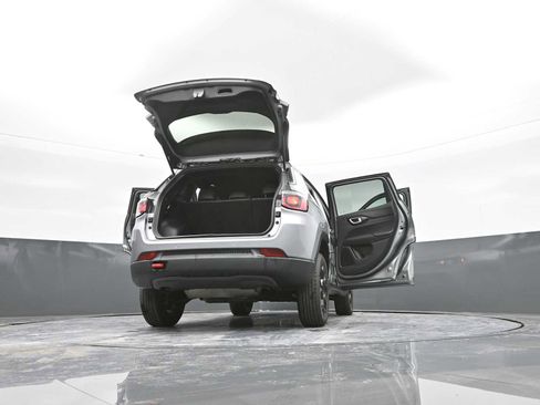 Used 2023 Jeep Compass Trailhawk image 48