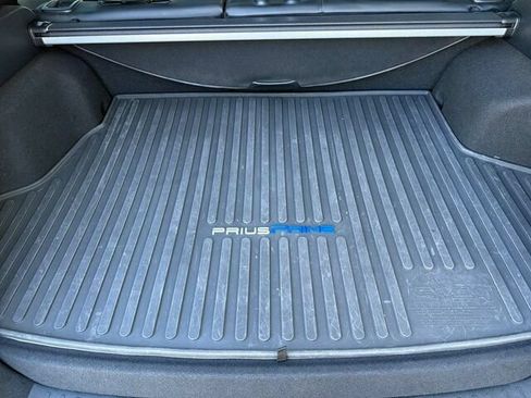 Used 2022 Toyota Prius Prime XLE FWD image 19