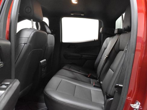 Used 2026 Chevrolet Colorado Trail Boss AWD/4WD image 7