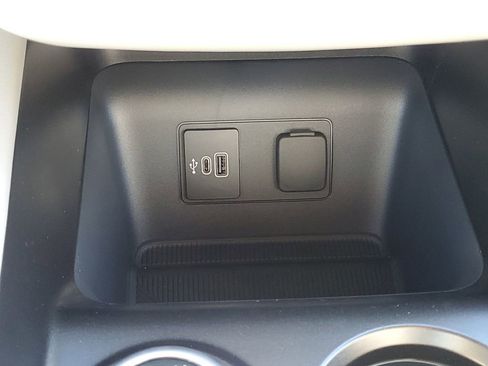 New 2026 Ford Explorer Active w/ Active Comfort Package image 23