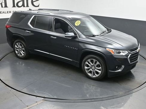 Used 2019 Chevrolet Traverse Premier w/ Driver Confidence II Package FWD image 34