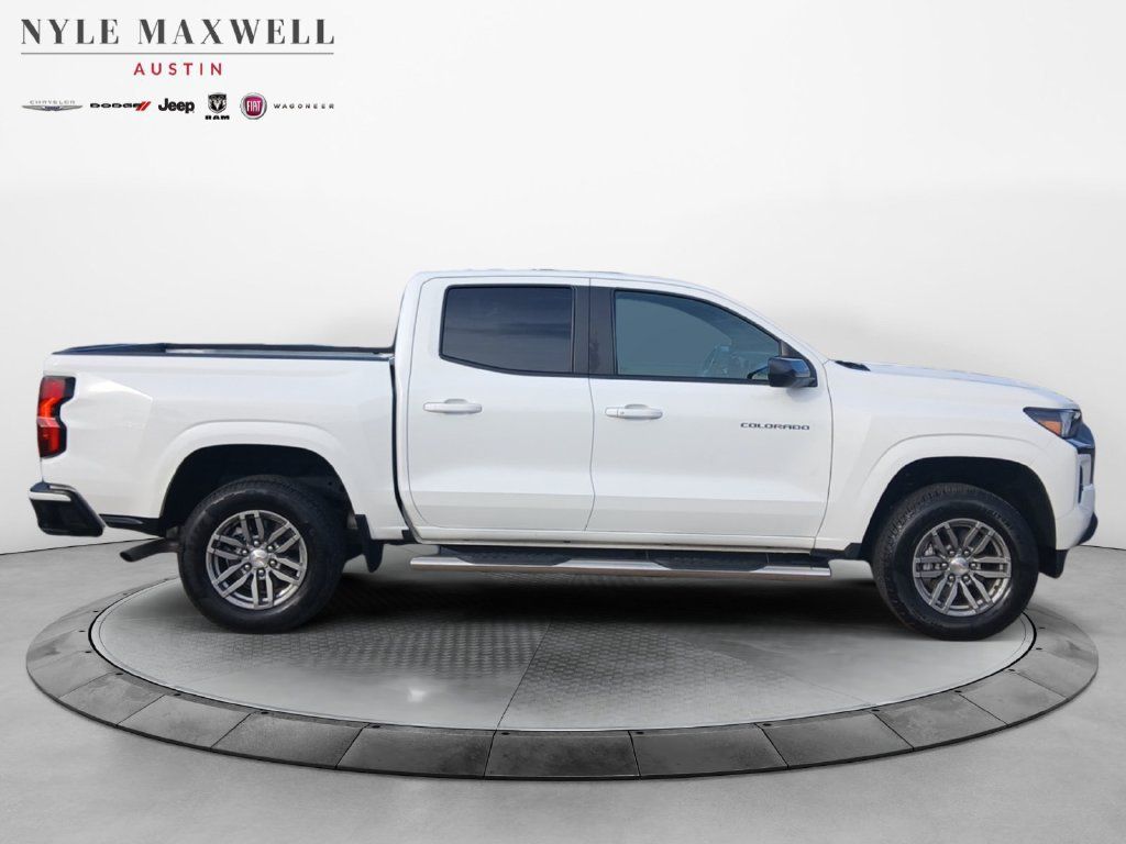 Used 2024 Chevrolet Colorado LT w/ LT Convenience Package RWD image 17
