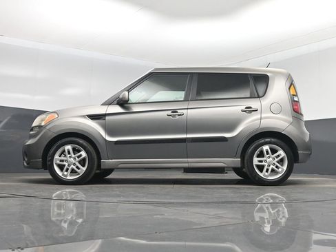 Used 2011 Kia Soul + image 15