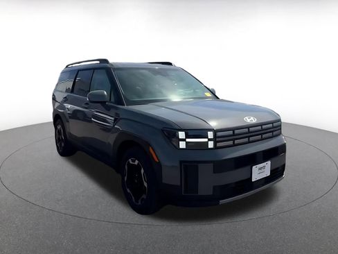 Used 2025 Hyundai Santa Fe SEL image 3