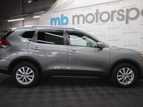 Used 2019 Nissan Rogue SV image 10